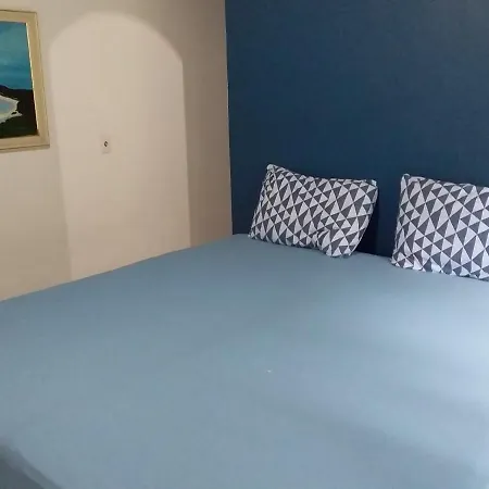 Suites próximo ao rio Jaguareguava em Bertioga-2